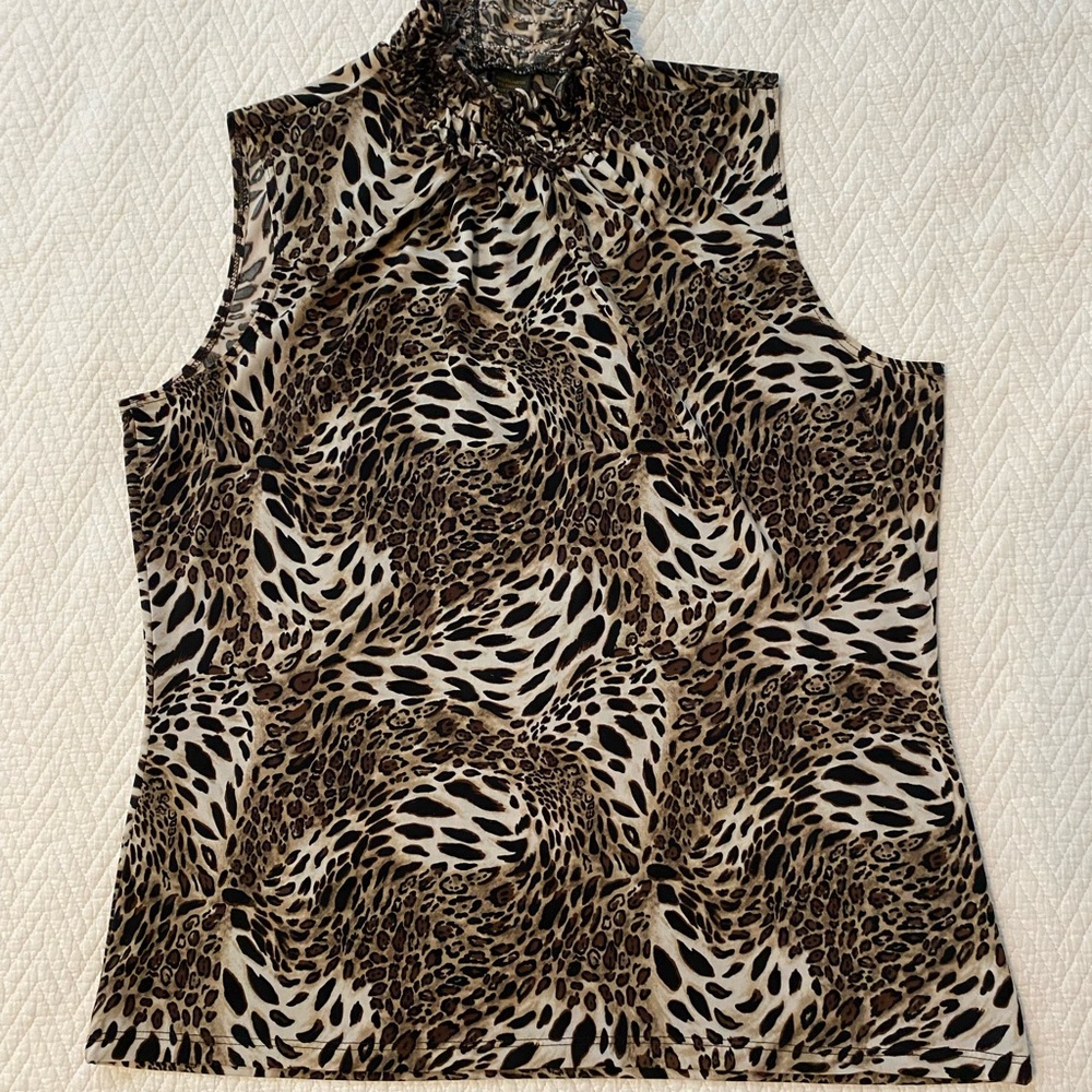 Leopard Print Sleeveless Top